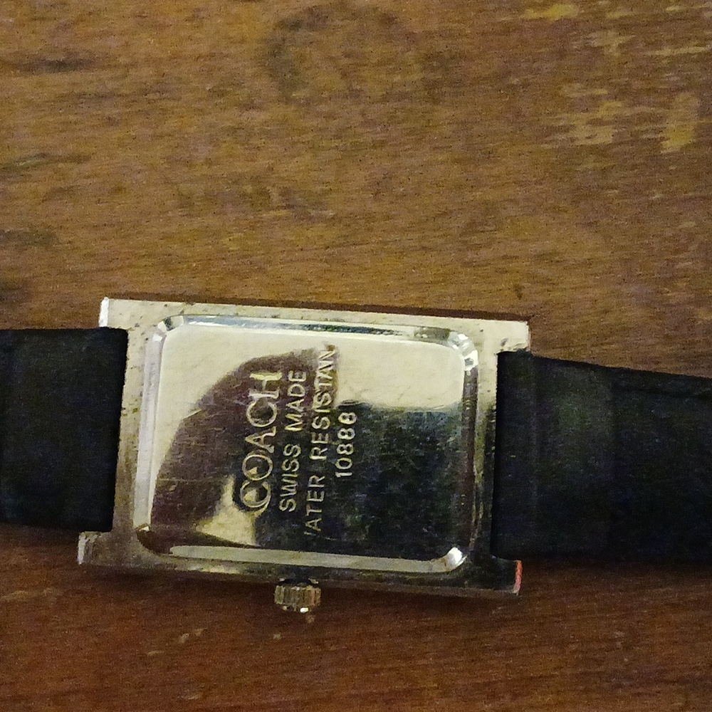 COACH ladies watch - Picture 4 of 6